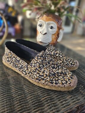 Saint Laurent Leopard Abstract Animal Print Canvas espadrilles Size 39 Italy